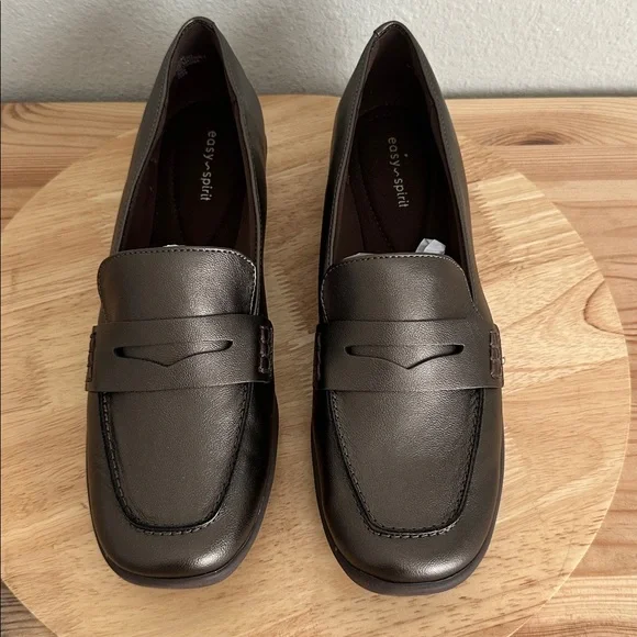 Easy Spirit Aerilyn Womens Moc Closed Toe Loafers new 10M - Picture 2 of 6